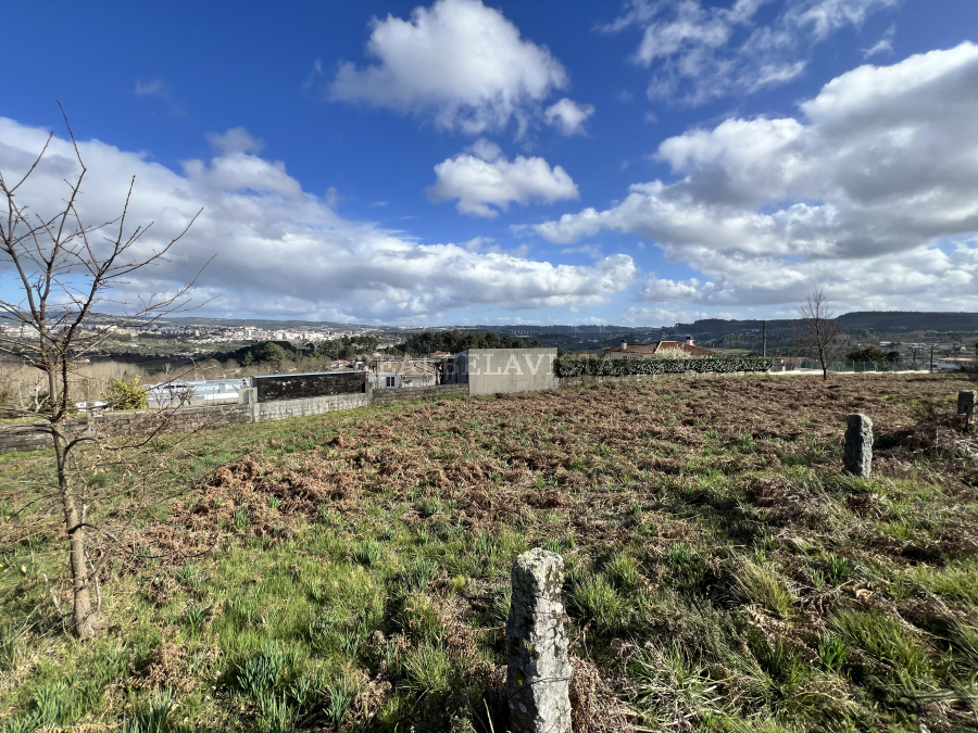 Terreno em Vila Marim
